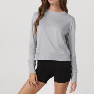 Like New Vuori Daydream Crew, Light Heather Gray, Small